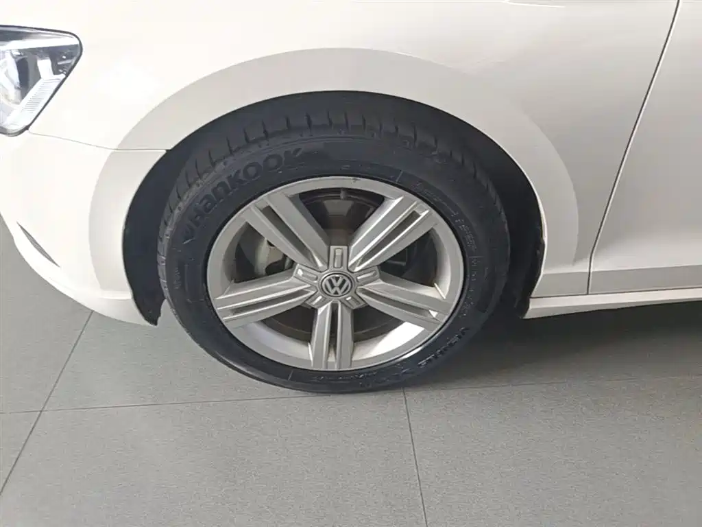 Volkswagen Lamando 2015 280TSI DSG Comfort фото 23