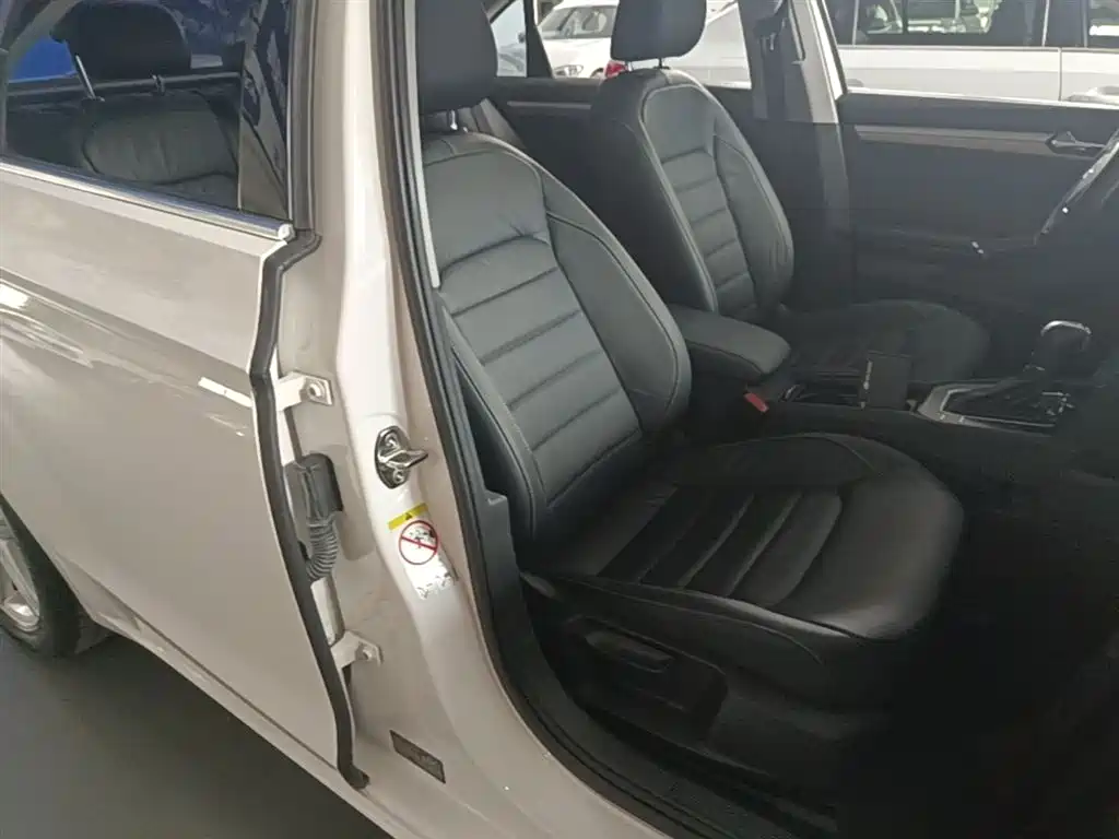 Volkswagen Lamando 2015 280TSI DSG Comfort фото 25