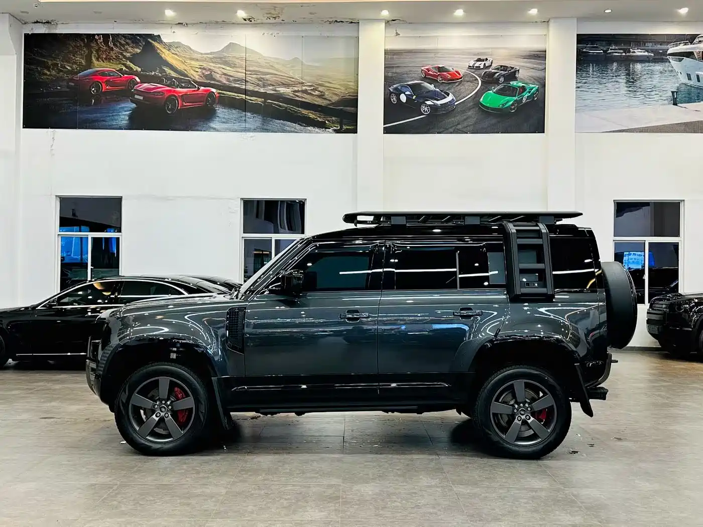 Land Rover Defender 2025 110 3.0T P400 -Dynamic HSE фото 3