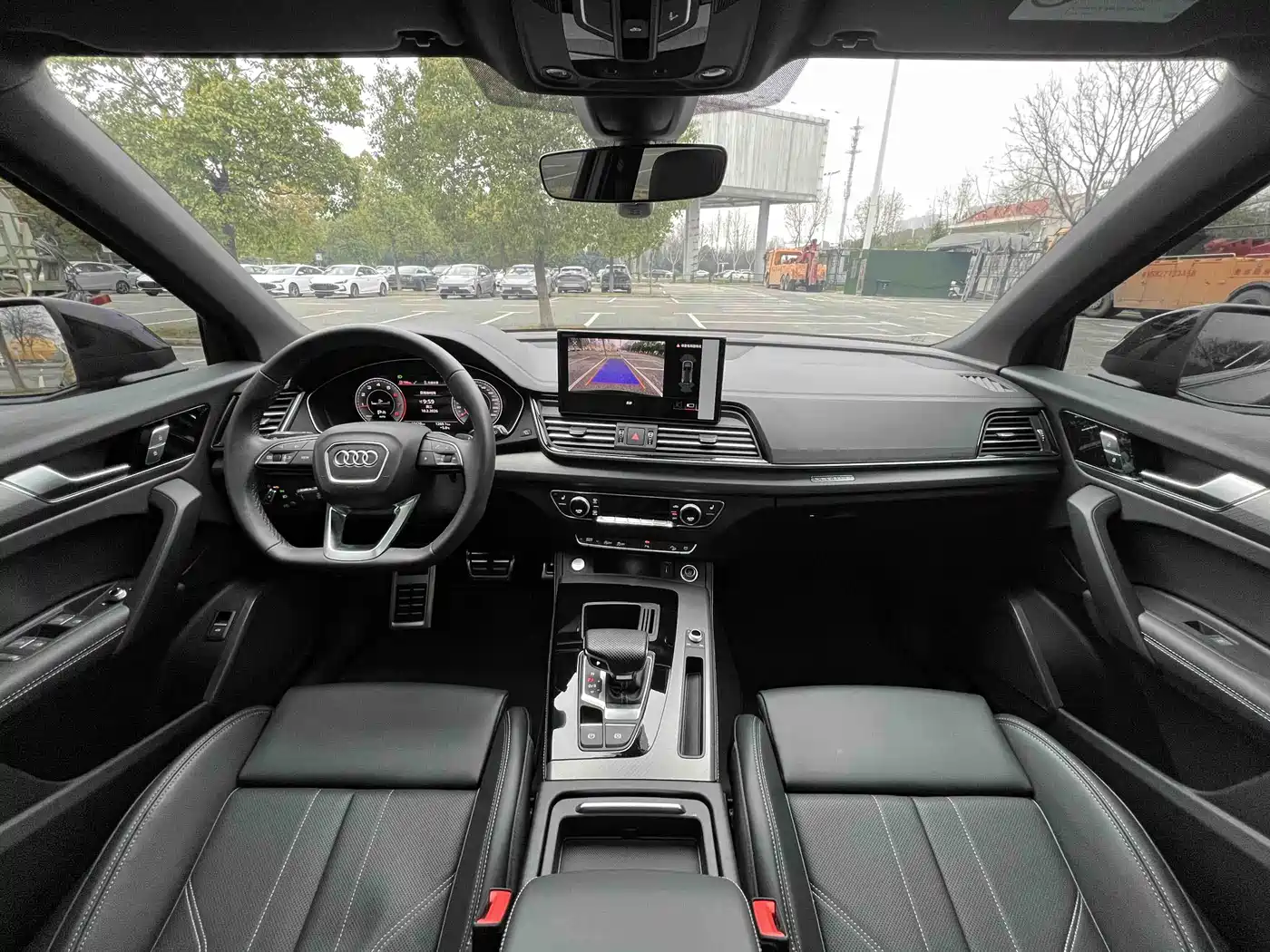 Audi Q5L 2024 Model 40 TFSI Luxury Dynamic фото 7
