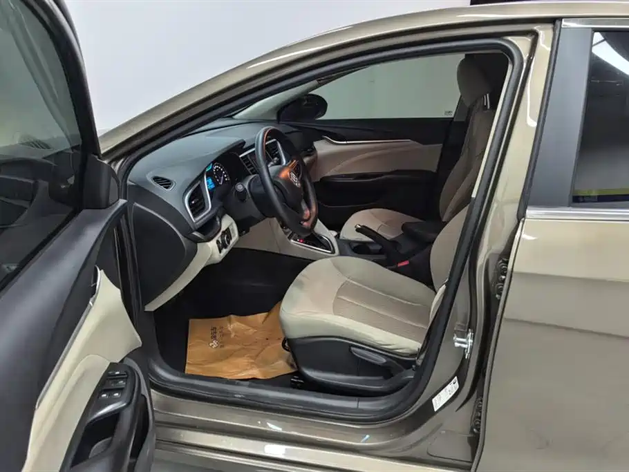 Buick Excelle 2015 15N Automatic Progressive фото 9