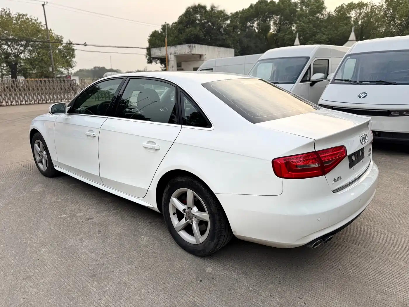 Audi A4L 2015 35 TFSI Auto Standard фото 8
