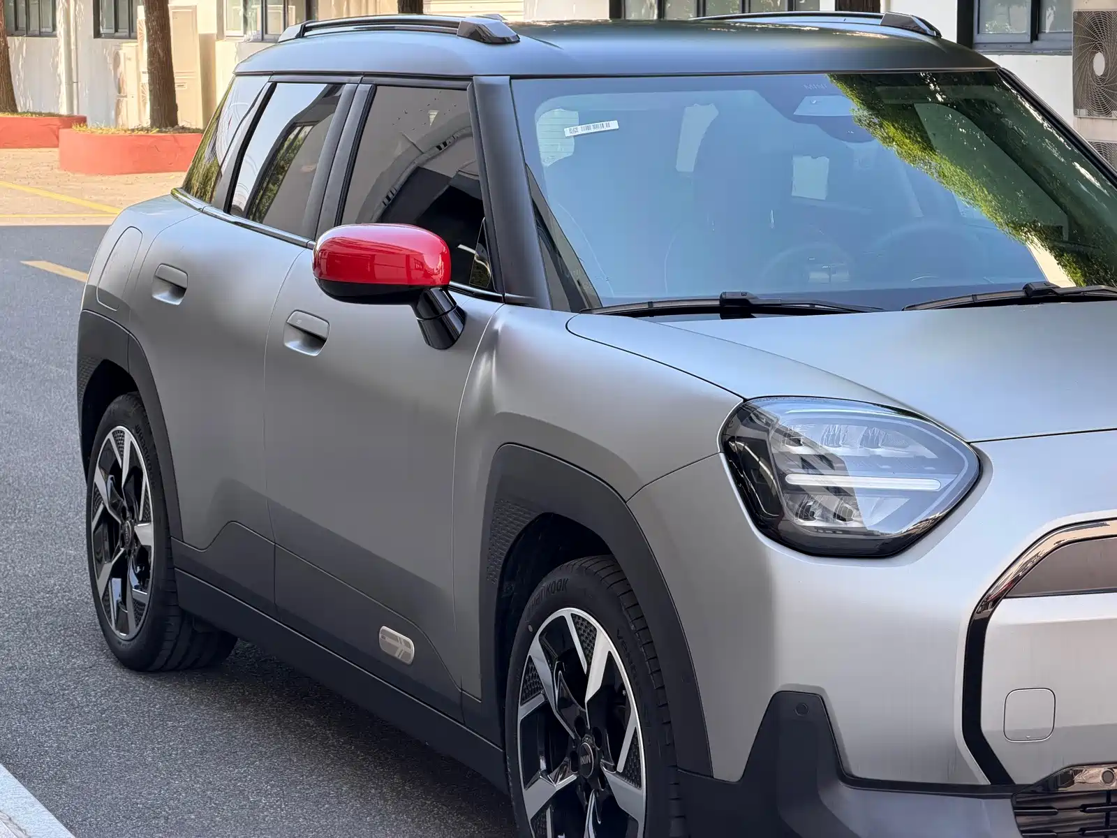 Фото 3 - MINI Aceman