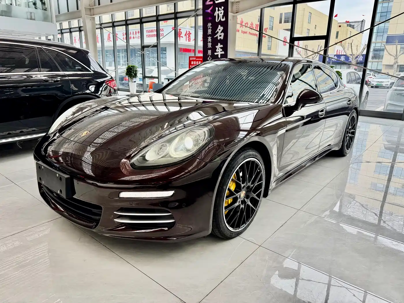 Porsche Panamera 2014 Panamera 4 Executive 3.0T фото 2