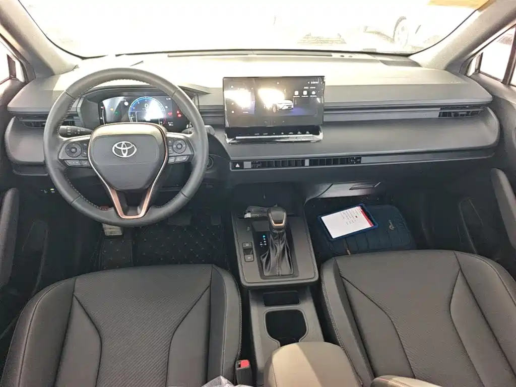 TOYOTA FENGLANDA