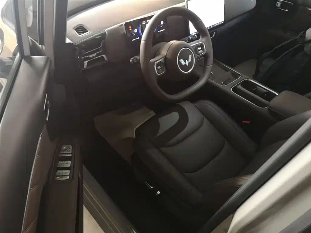 Wuling Motors Xingguang 730 New Energy 2025 2025 Model Plug-in Hybrid Base Version