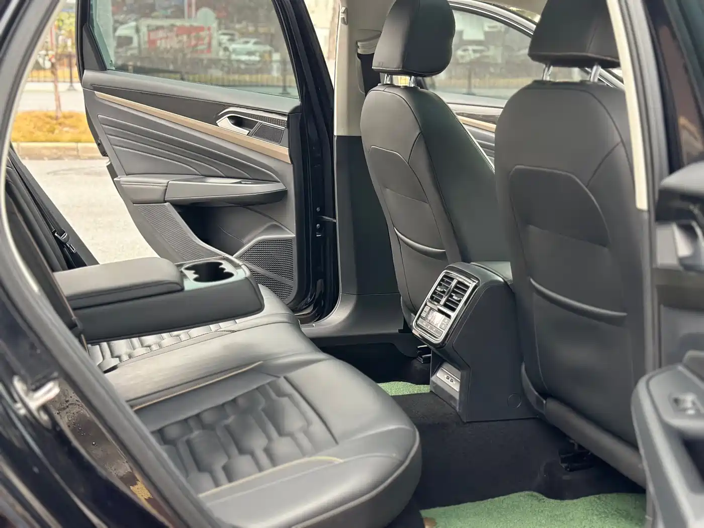 Volkswagen Passat 2019 330TSI Elite Version China VI фото 8