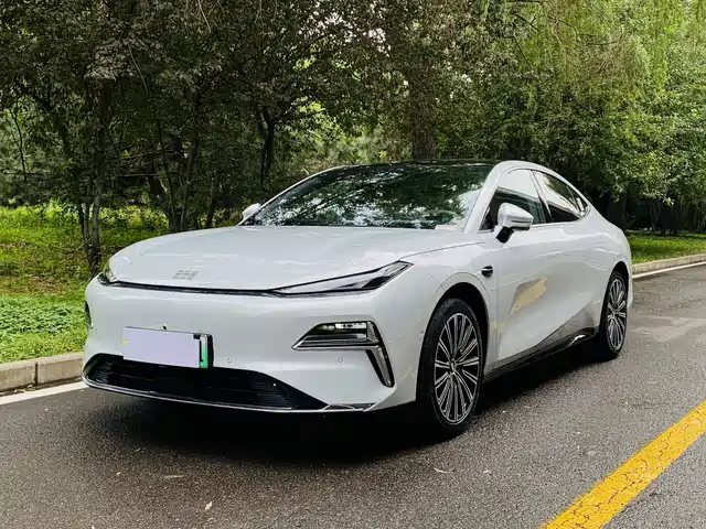  Geely Galaxy Galaxy Xingyao 8 2025 Model 130km EM-i Flagship Edition