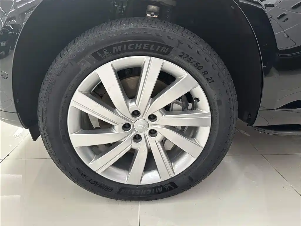 Land Rover Range Rover 2025 3.0 L6 400PS Flourishing Era Extended Wheelbase фото 5