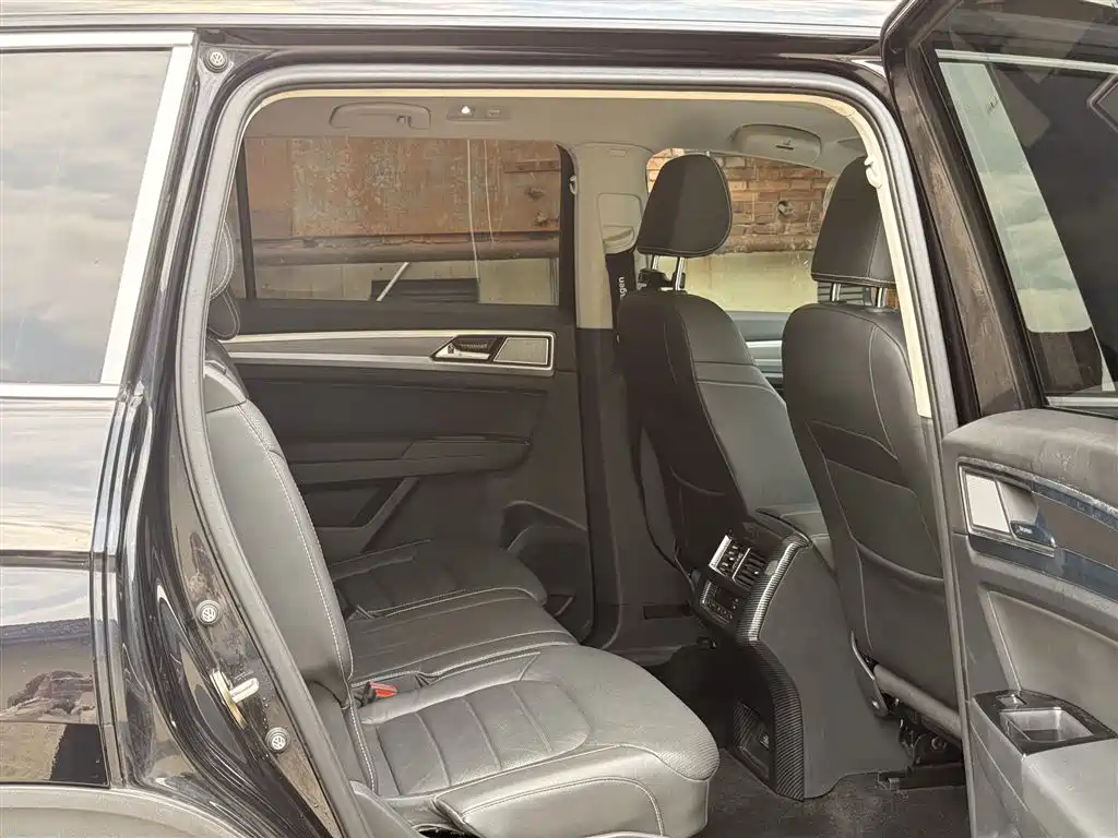 Volkswagen Teramont 2020 380TSI 4WD Luxury Edition China VI фото 23
