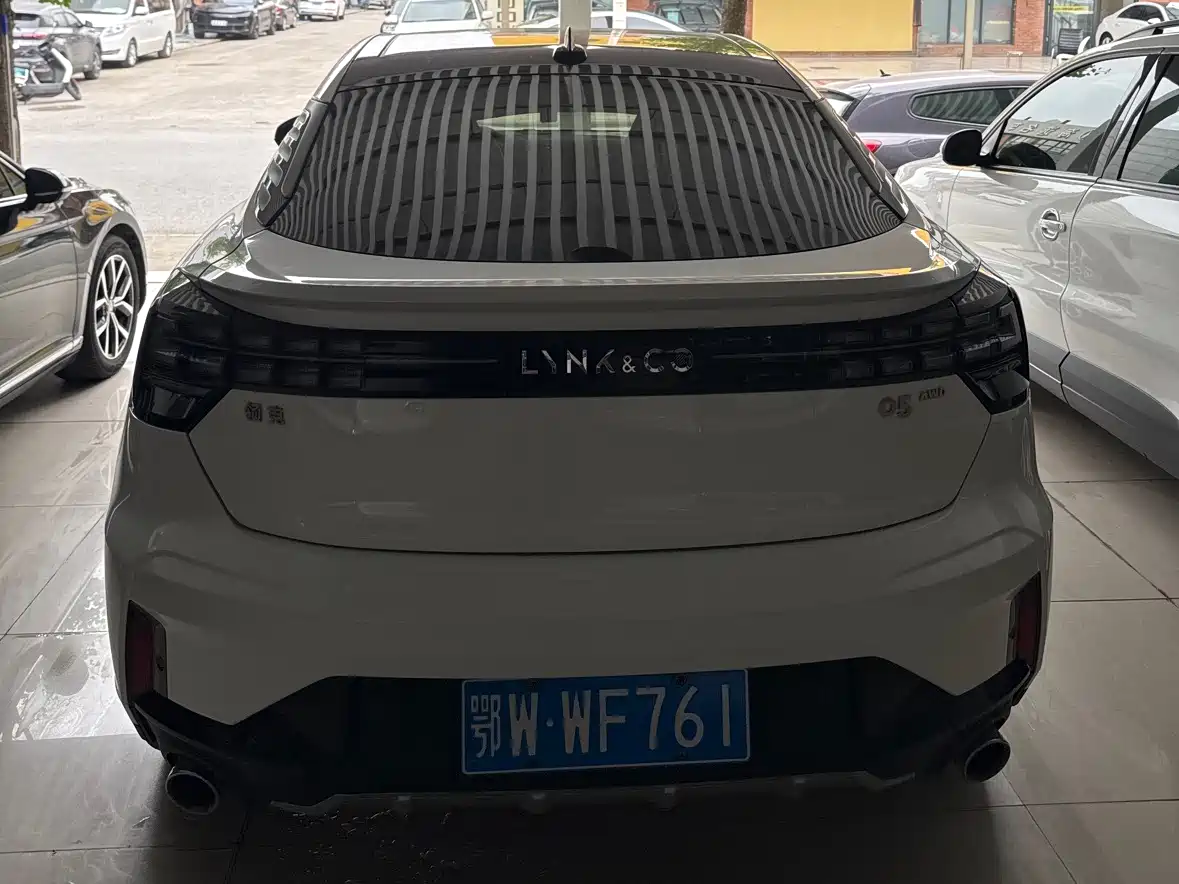Lynk & Co 05 2020 2.0TD 4WD Power Plus фото 4