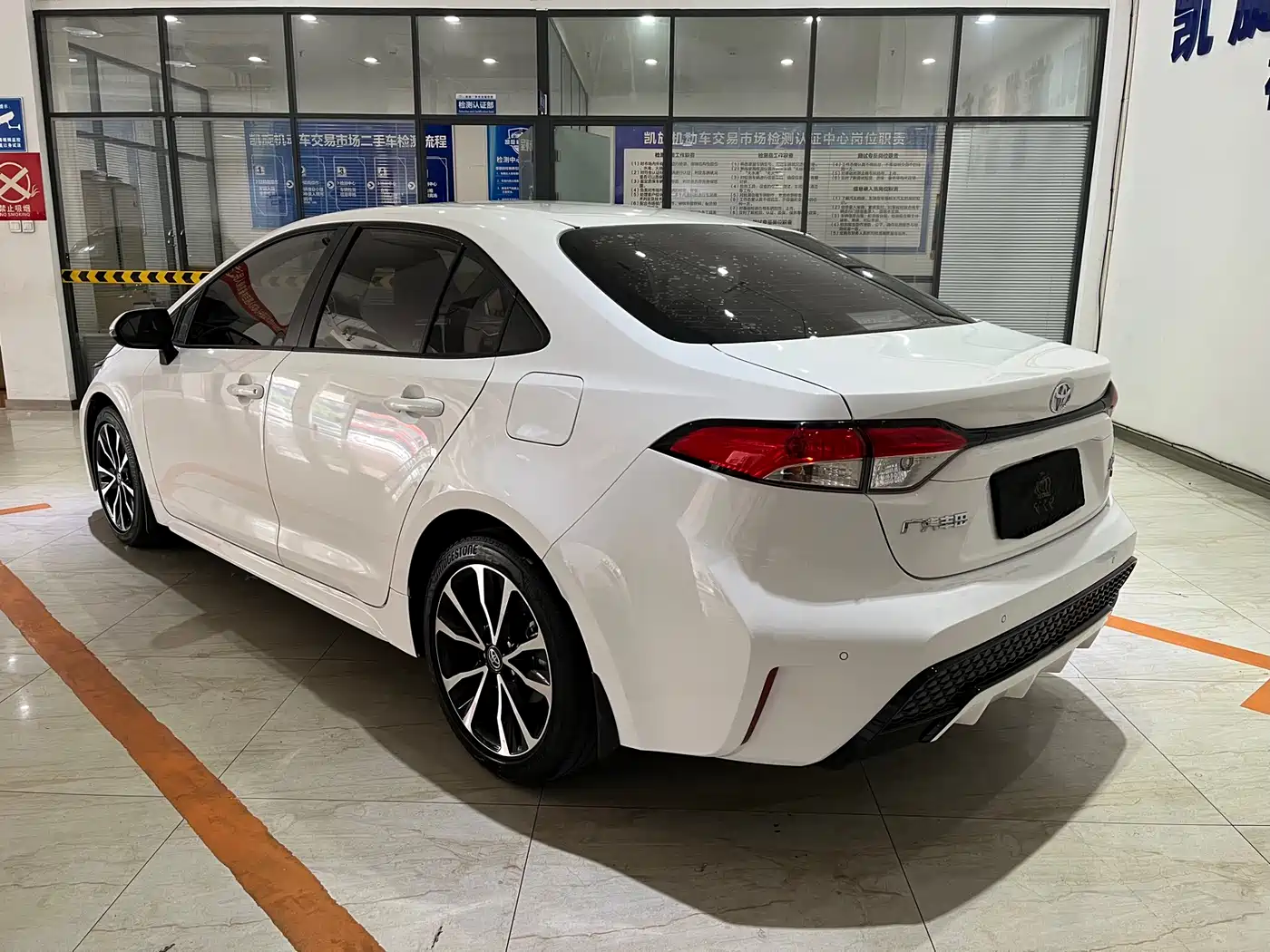 Toyota Levin 2022 185T CVT Sport Edition фото 6