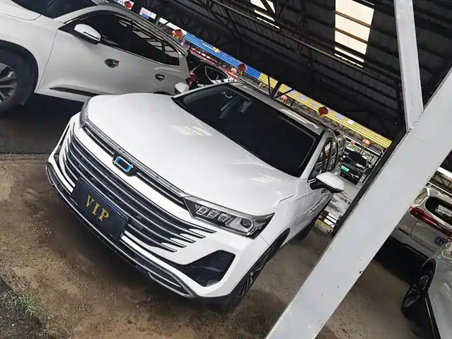 Besturn Bestune T77 2024