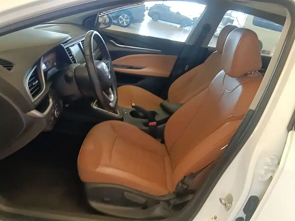 Buick Excelle 2018 18T Automatic Flagship фото 15