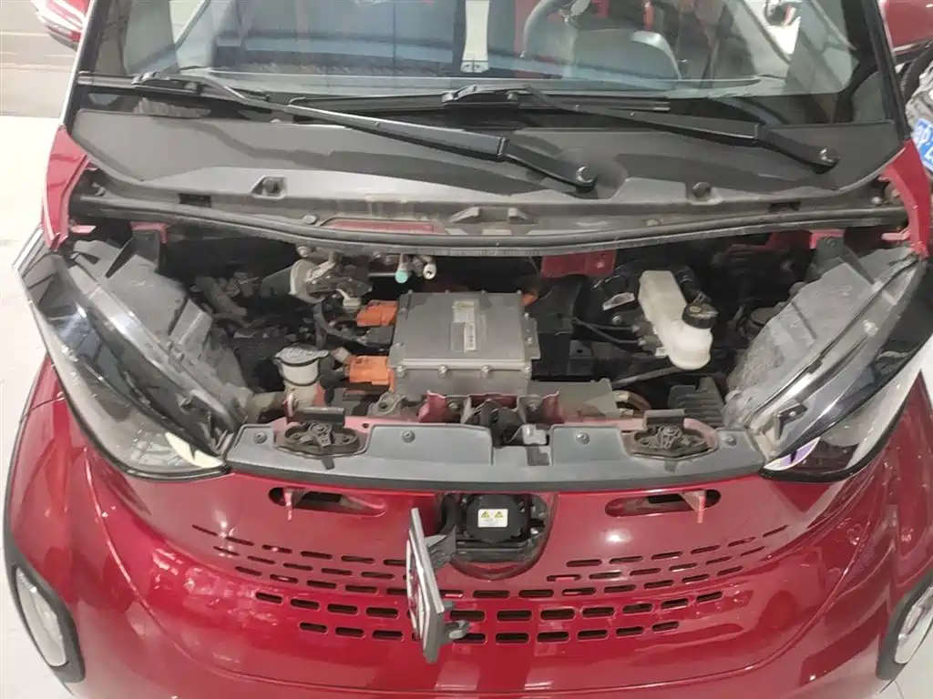 BAOJUN E100