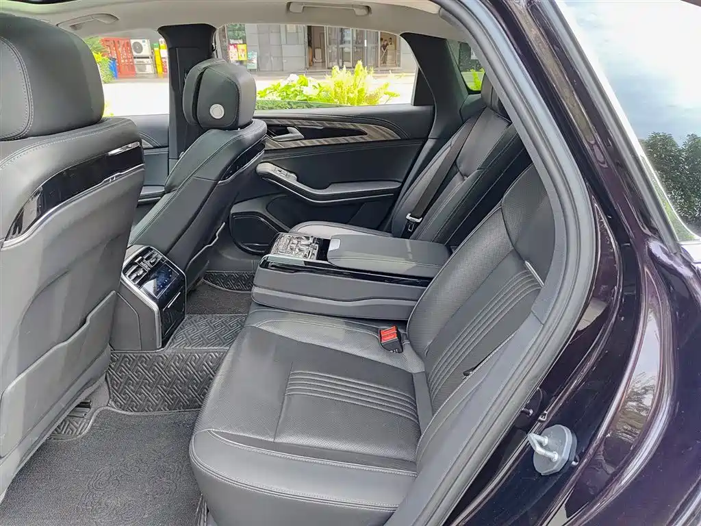 Hongqi H9 2020 2.0T Smart Connection Qi Xiang Edition фото 8