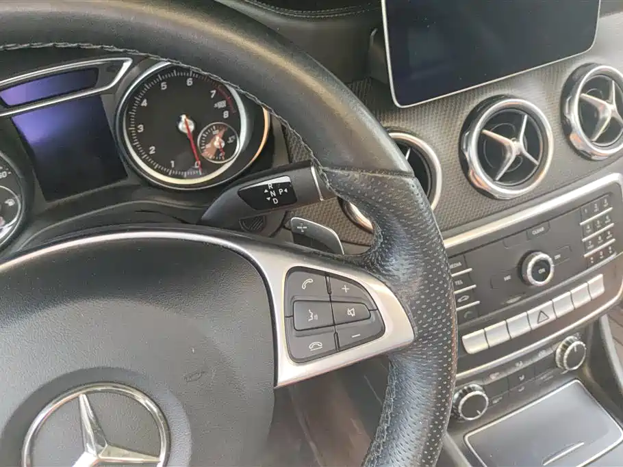 Mercedes-Benz GLA 2019 GLA 200 Fashion фото 16