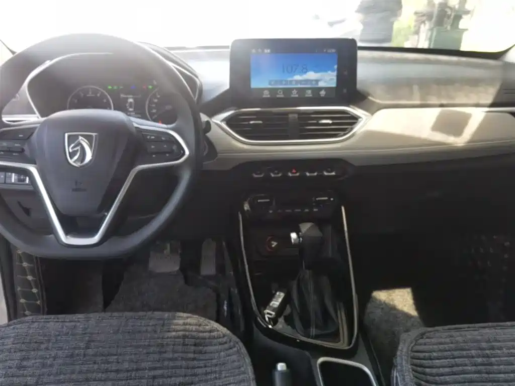 BAOJUN 530