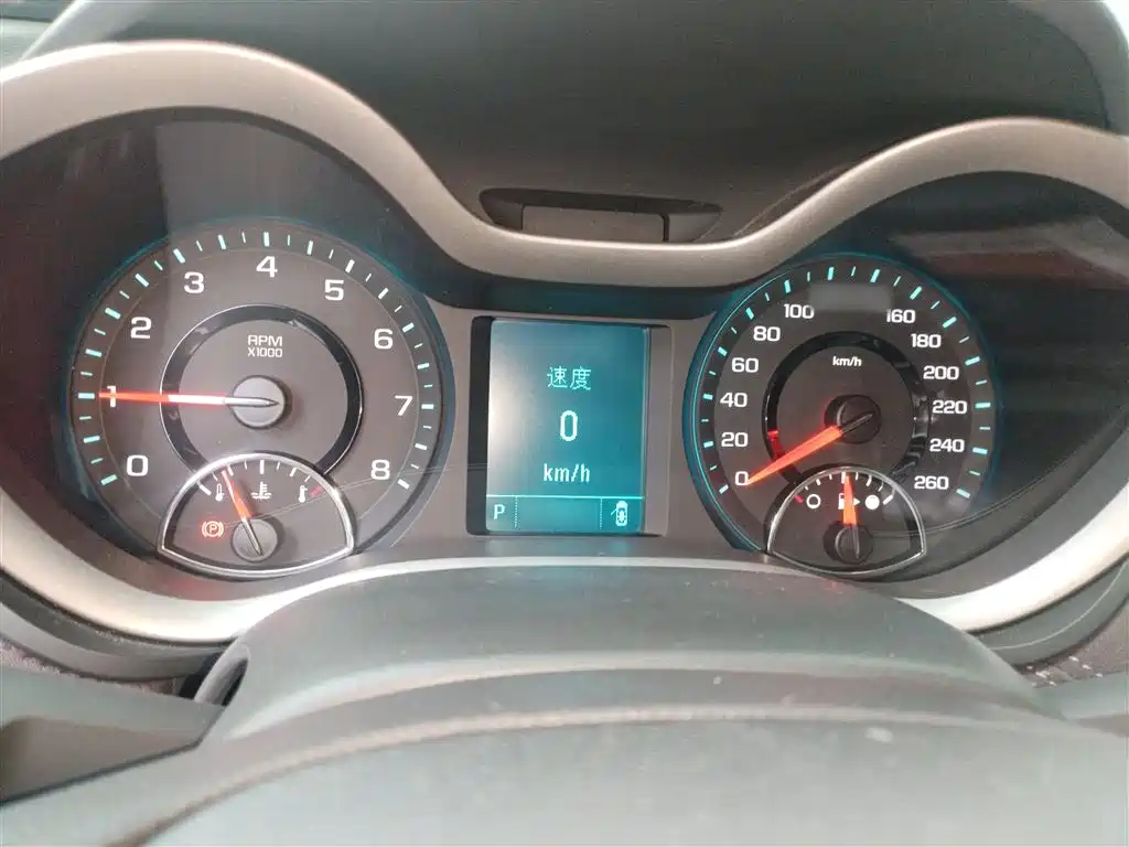 Chevrolet Malibu 2016 2.0L Automatic Luxury фото 4