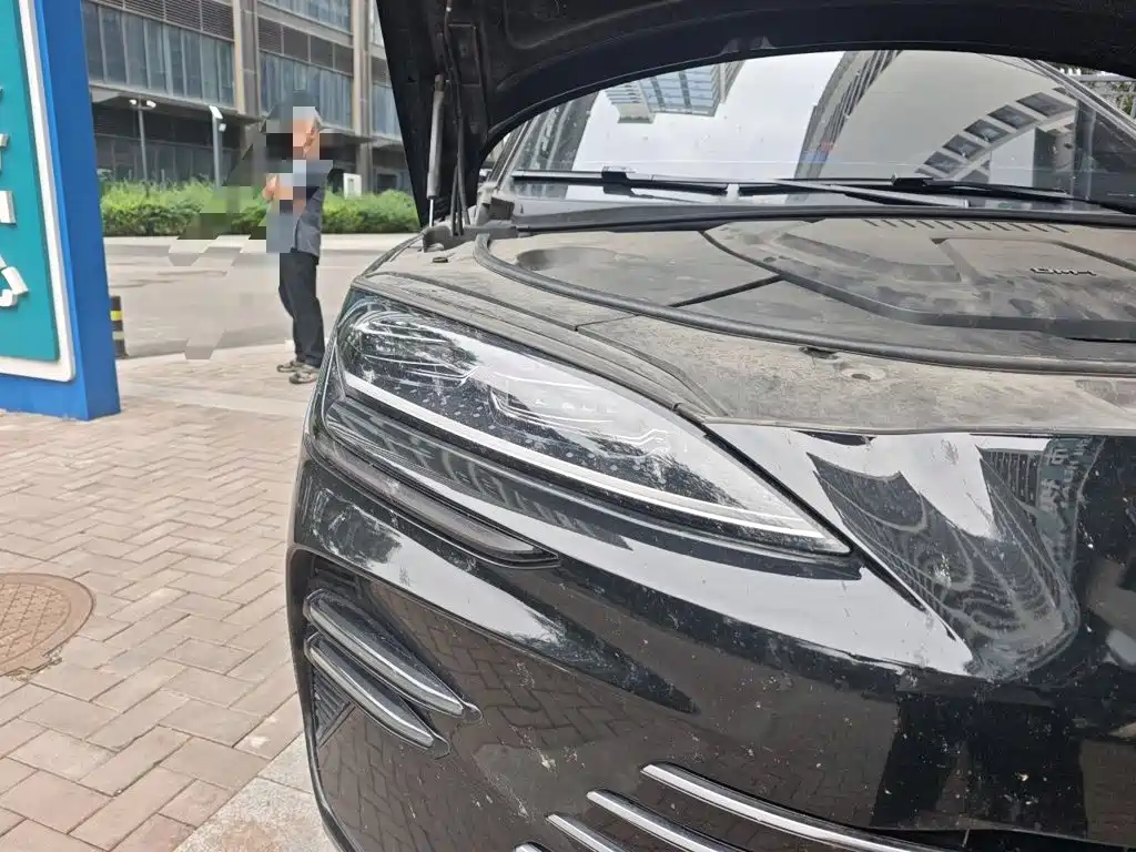 Photo 7 - BYD Song PLUS PHEV