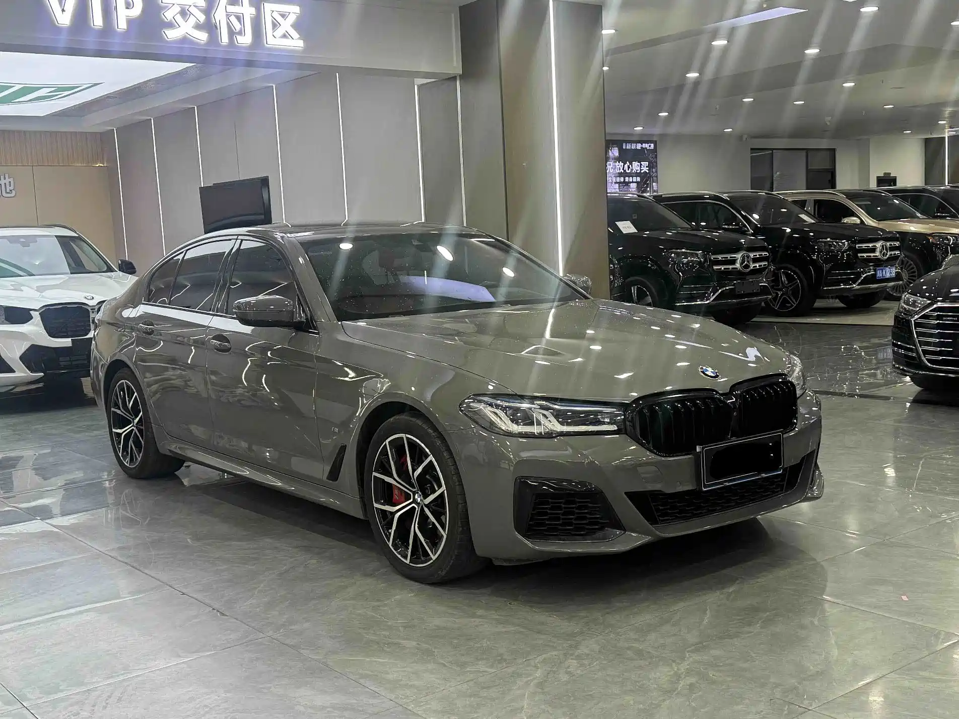 Фото 3 - BMW 5 Series (Import)