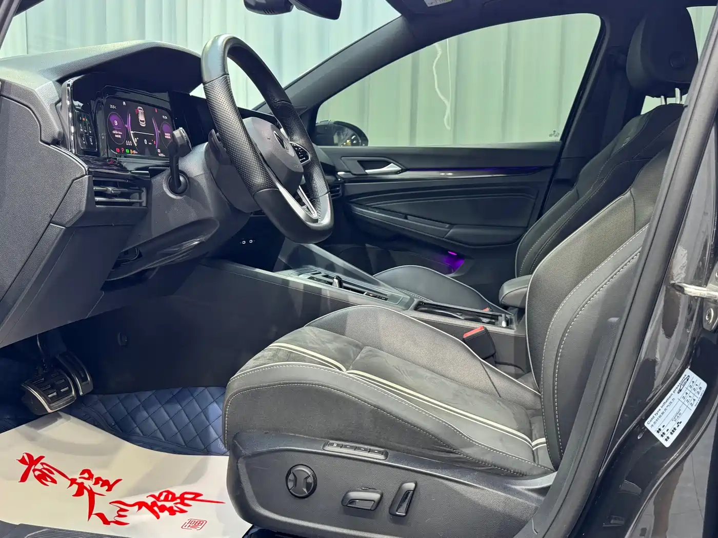 Volkswagen Golf 2021 280TSI DSG R-Line фото 8
