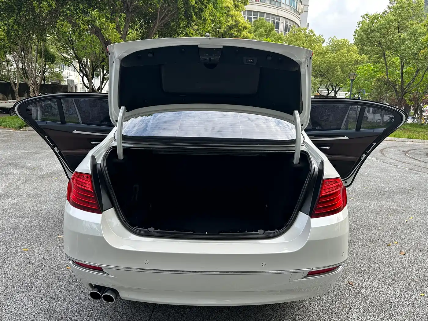 BMW 5 Series 2017 525Li Luxury Design Package фото 11