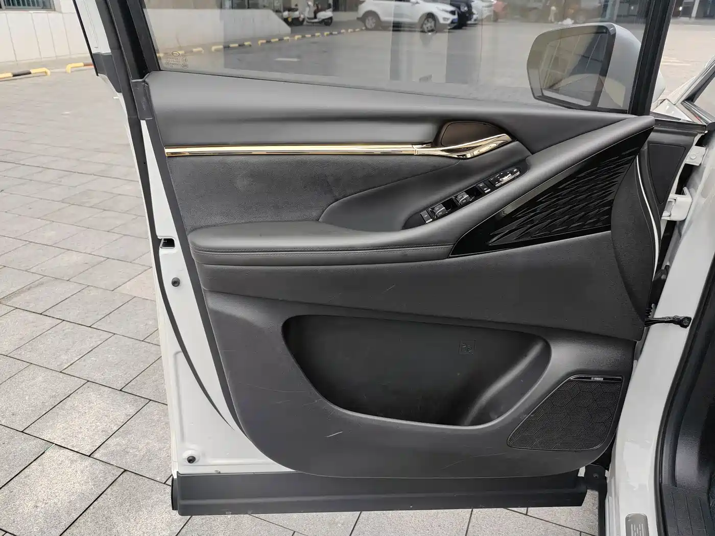 GAC Trumpchi Trumpchi M8 2023 Model Master Series 400T Flagship Edition фото 7