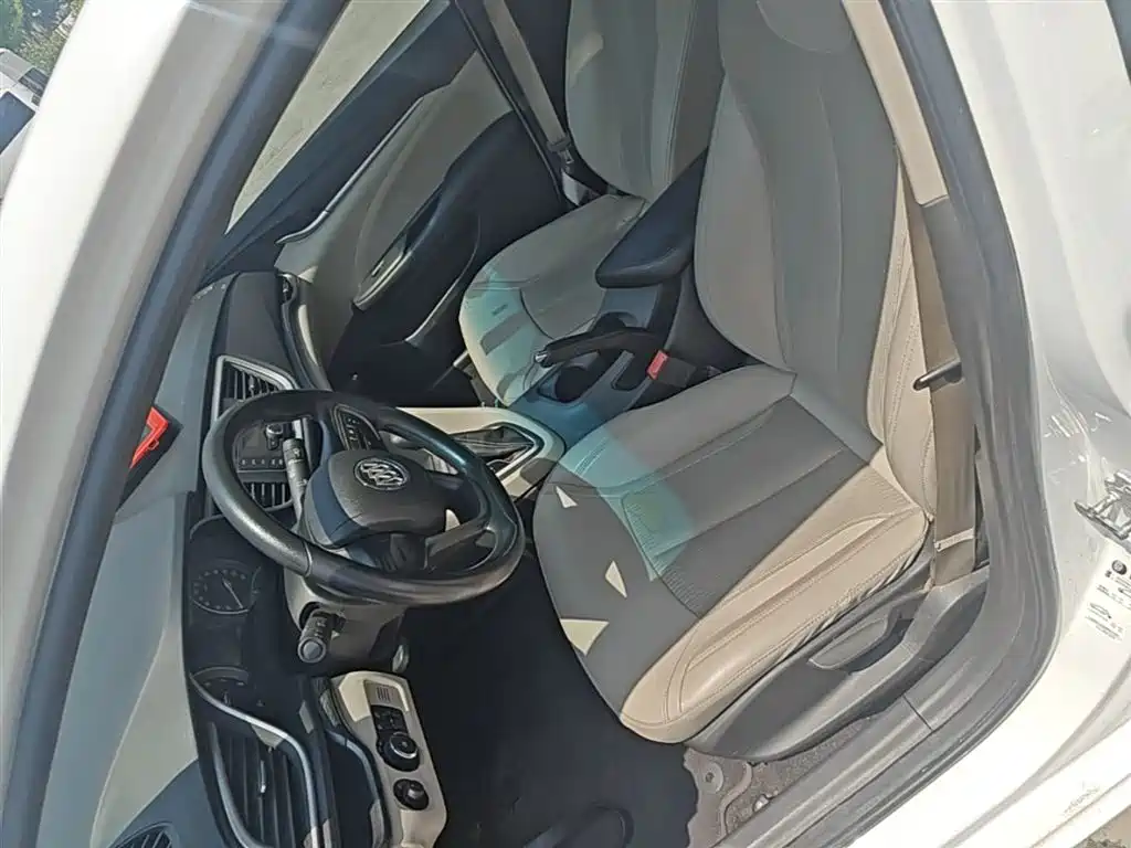 Buick Excelle 2017 15N Automatic Elite фото 15
