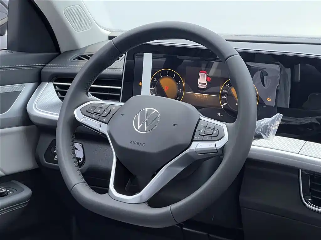 Volkswagen Talagon 2025 330TSI Luxury Cruise Public Edition фото 14