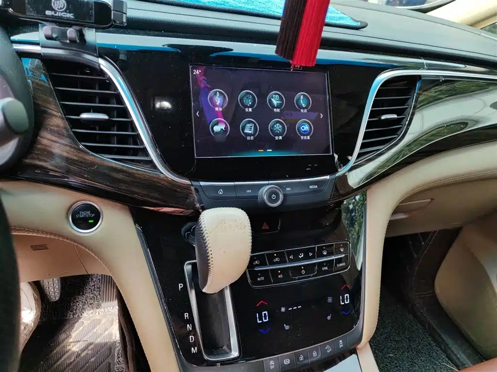 Buick GL8 2018 ES 28T Luxury Type China VI фото 6