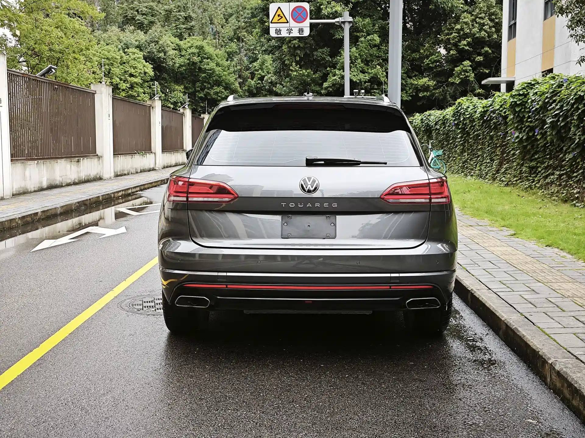 Фото 8 - Volkswagen Touareg