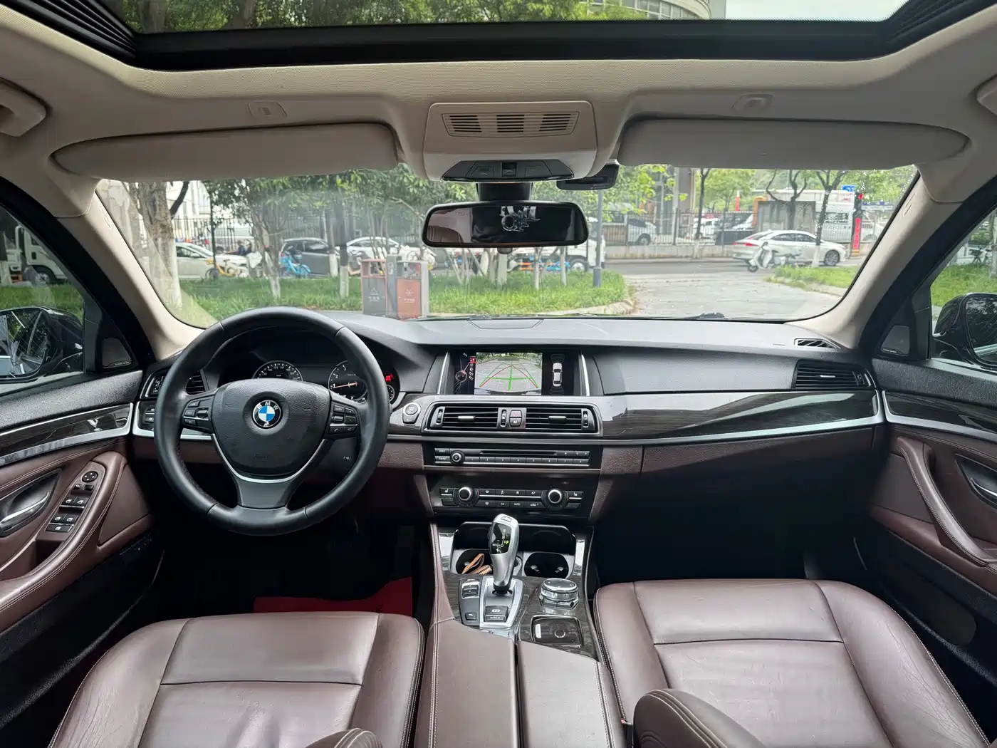 BMW 5 Series 2017 525Li Luxury Design Package фото 9
