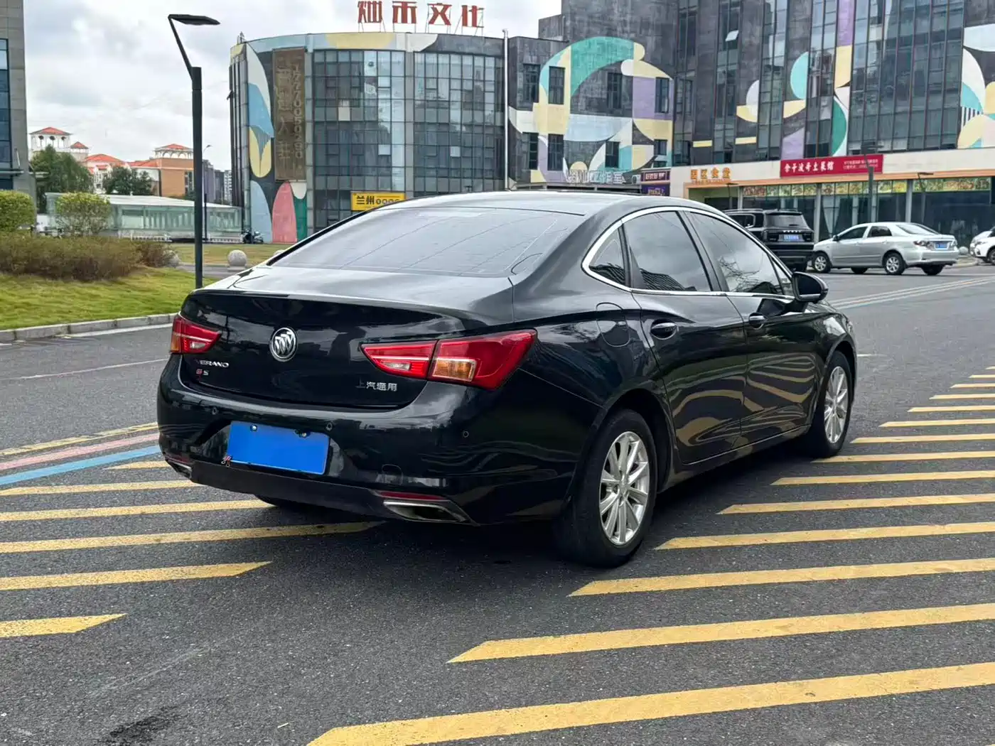 Buick Verano 2016 2015 Sedan 20T Dual-clutch Leading