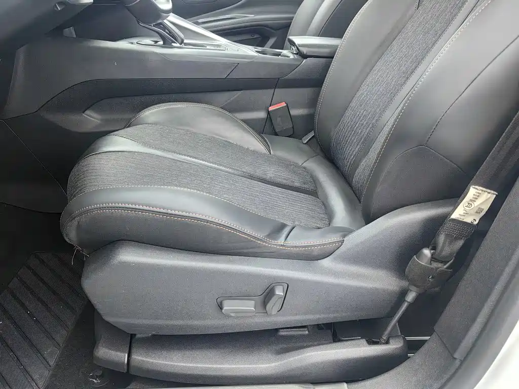 Фото 20 - Peugeot 4008