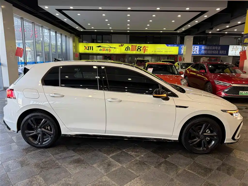 Volkswagen Golf 2023 280TSI DSG R-Line Lite фото 10