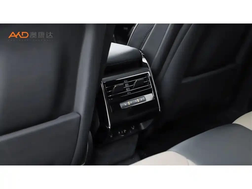 Land Rover Range Rover Sport 2023 400PS Dynamic SE фото 9