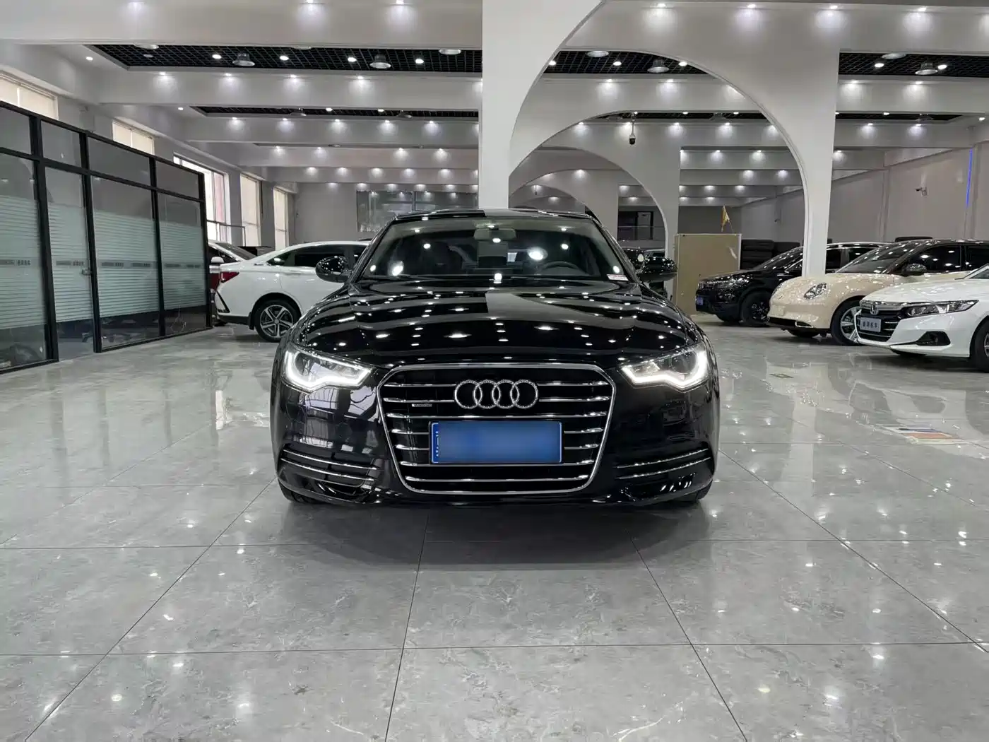 Audi A6L 2015 35 FSI quattro Technology фото 2