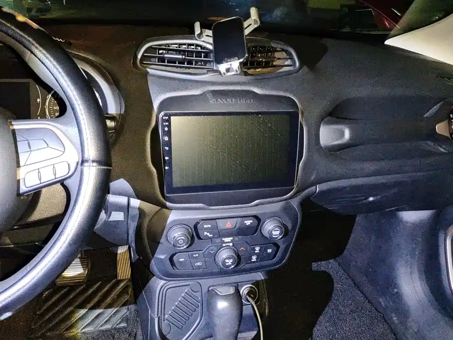 Jeep Renegade 2019 2018 Connected Large Screen Edition 180T Automatic High Energy