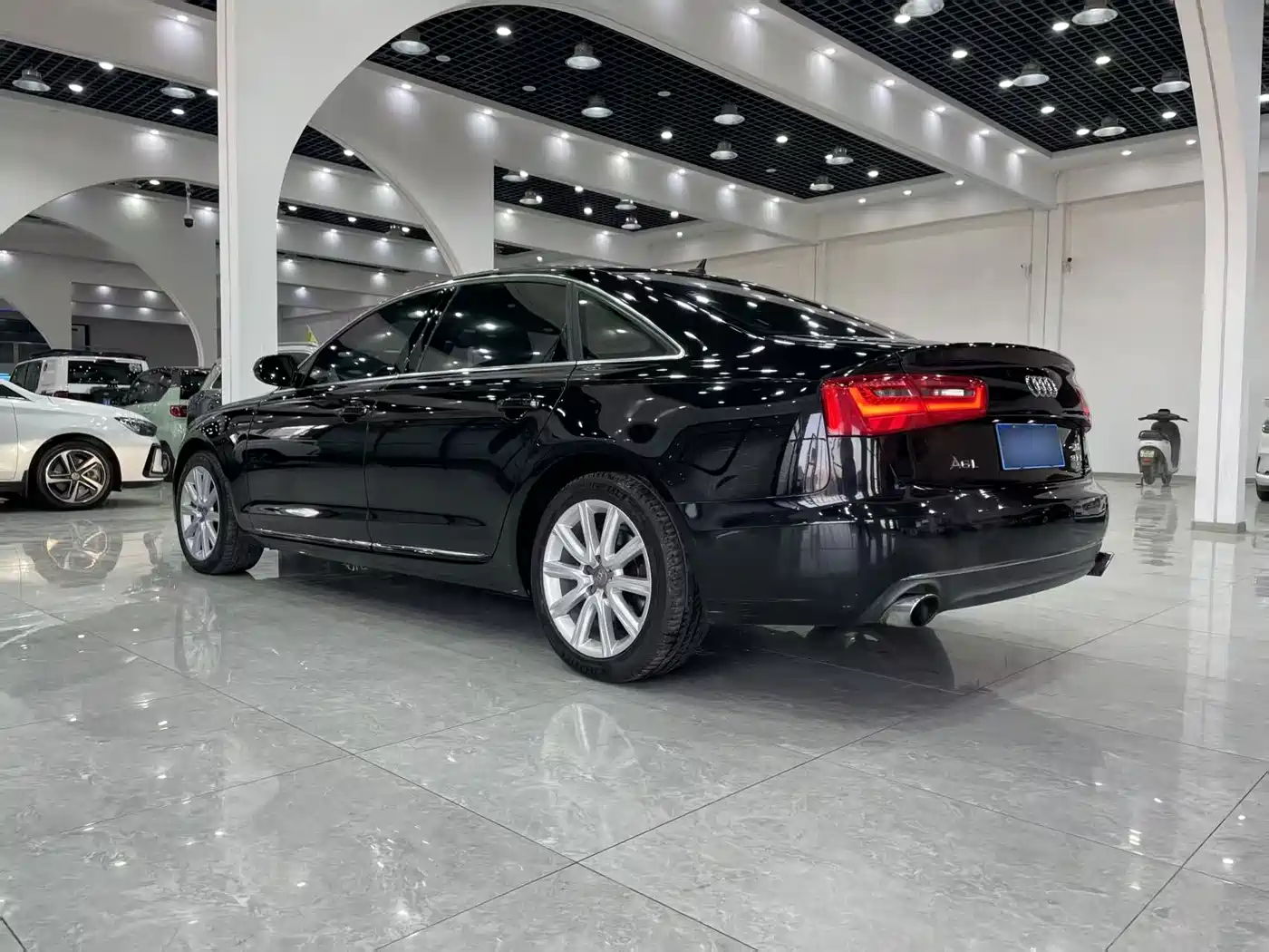 Audi A6L 2015 35 FSI quattro Technology фото 7