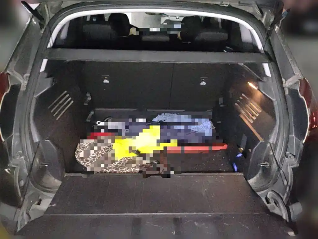 Peugeot 3008 2013 2.0L Automatic Classic Edition фото 10