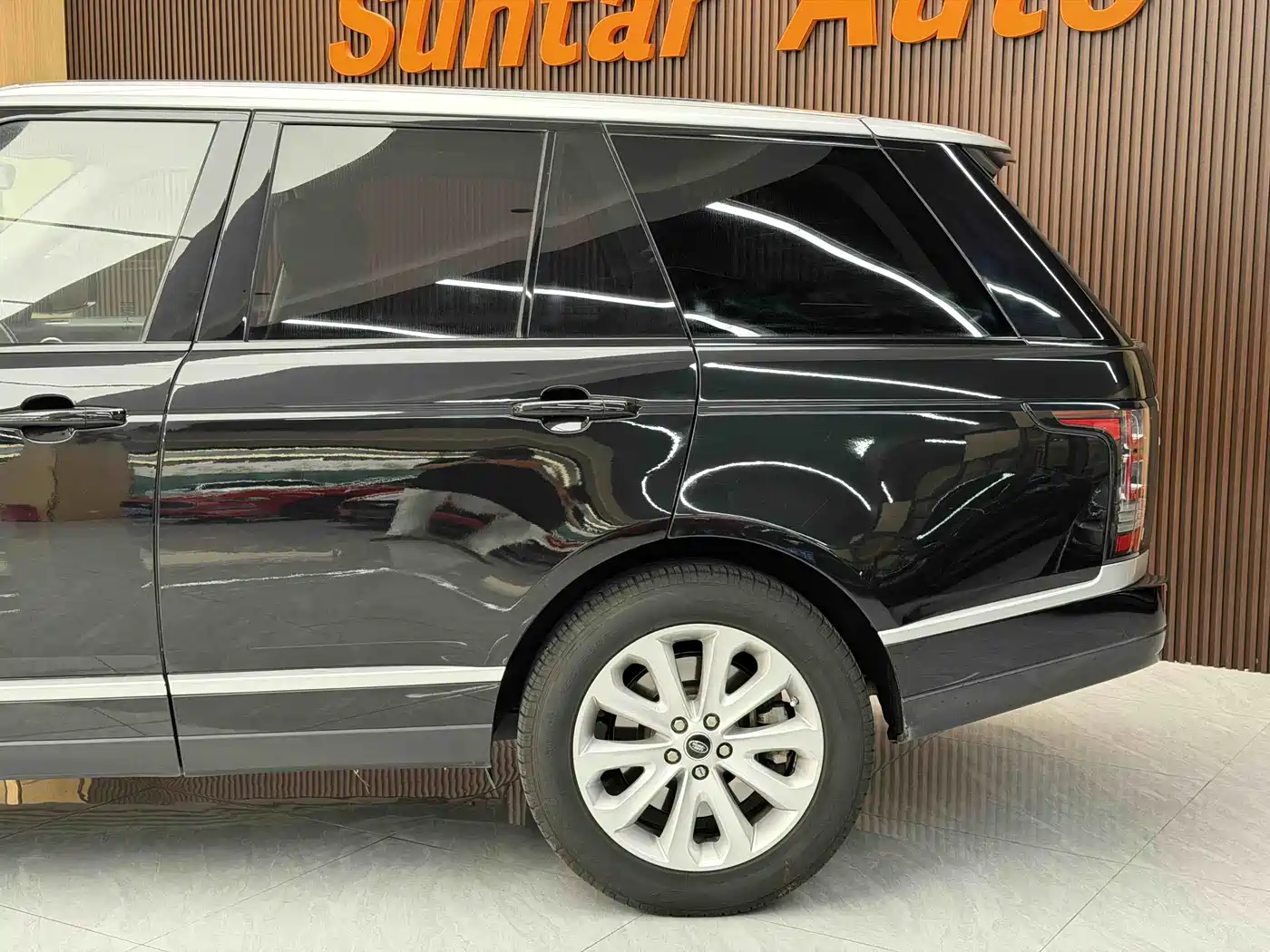 Land Rover Range Rover 2013 NA 5.0 V8 Vogue SE фото 5