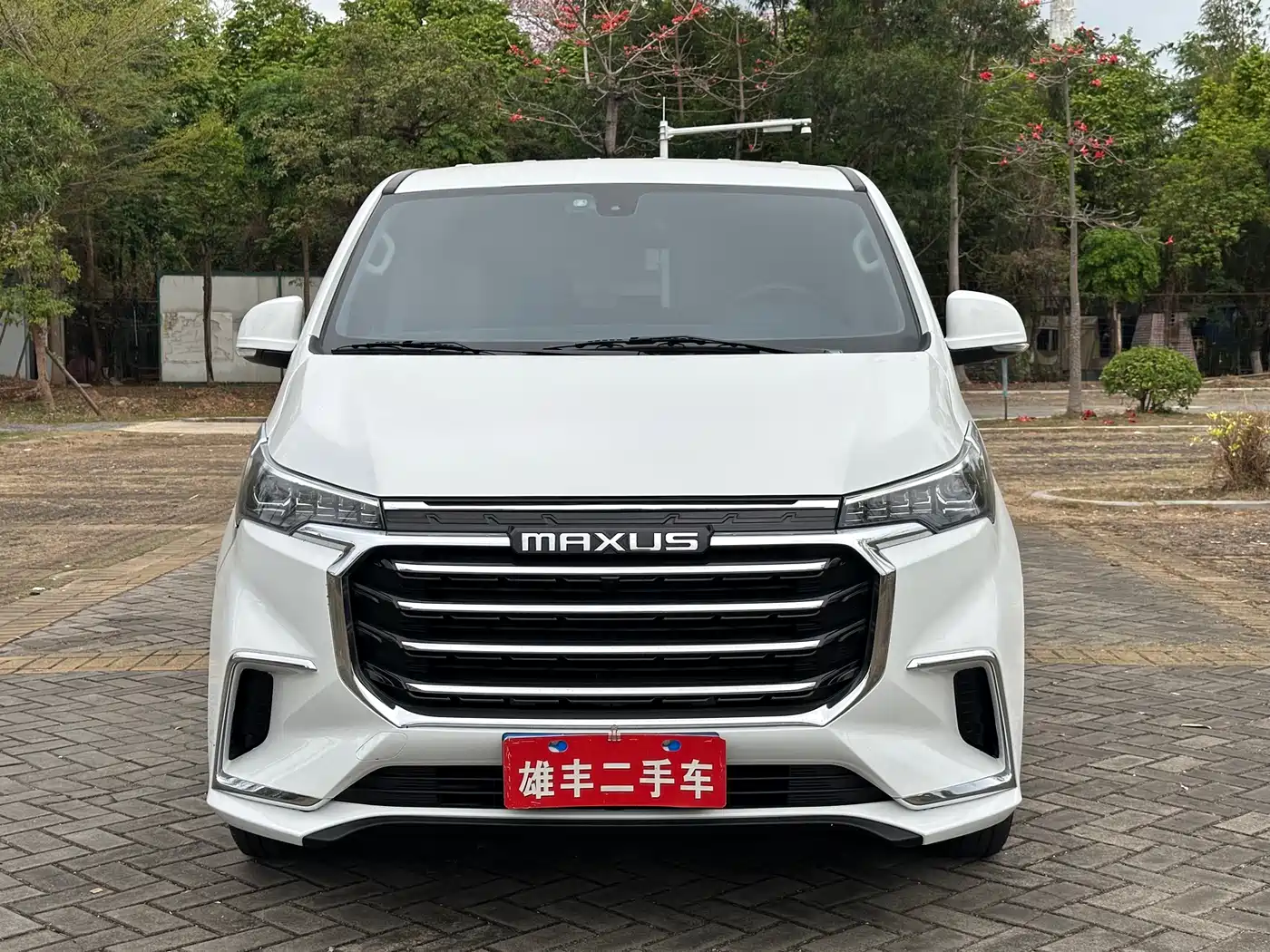 SAIC Maxus Maxus G20 2023 ES 2.0T Gasoline Automatic Premium Edition фото 2
