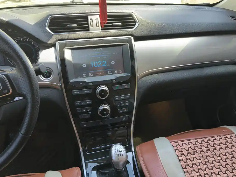 Haval H2 2014 2014 1.5T Manual 2WD Premium Edition