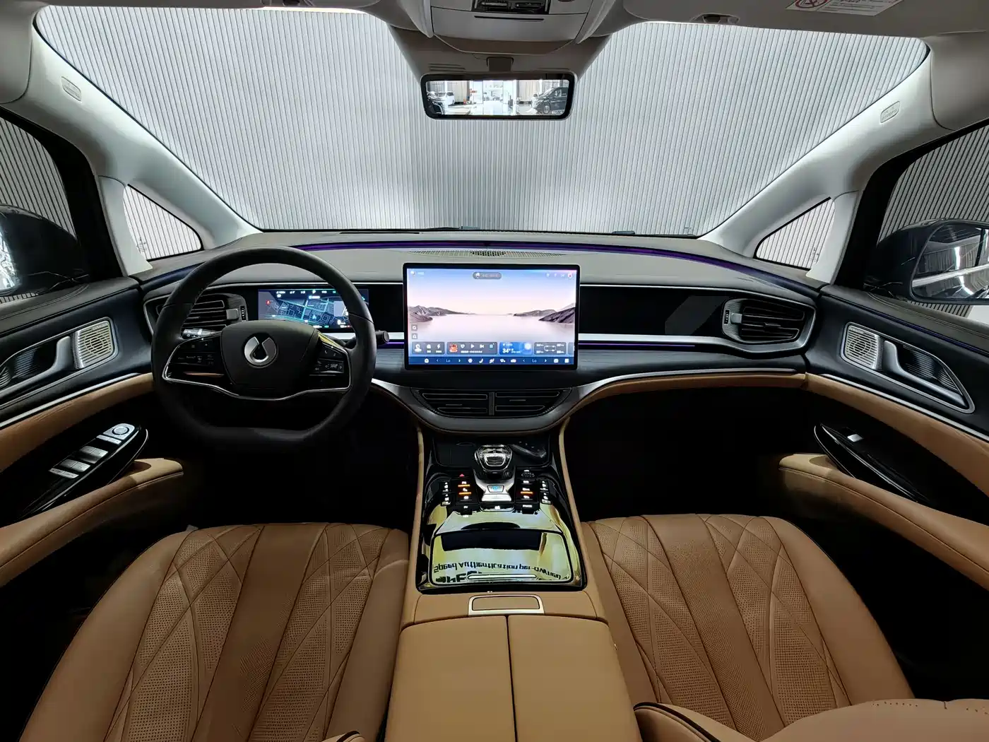 Denza D9 2025 2024 DM-i 980 AWD Prestige