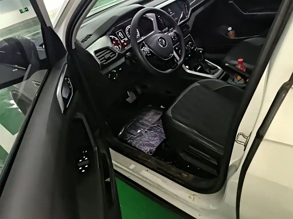 Volkswagen T-Cross 2021 1.5L Auto Comfort Edition фото 16