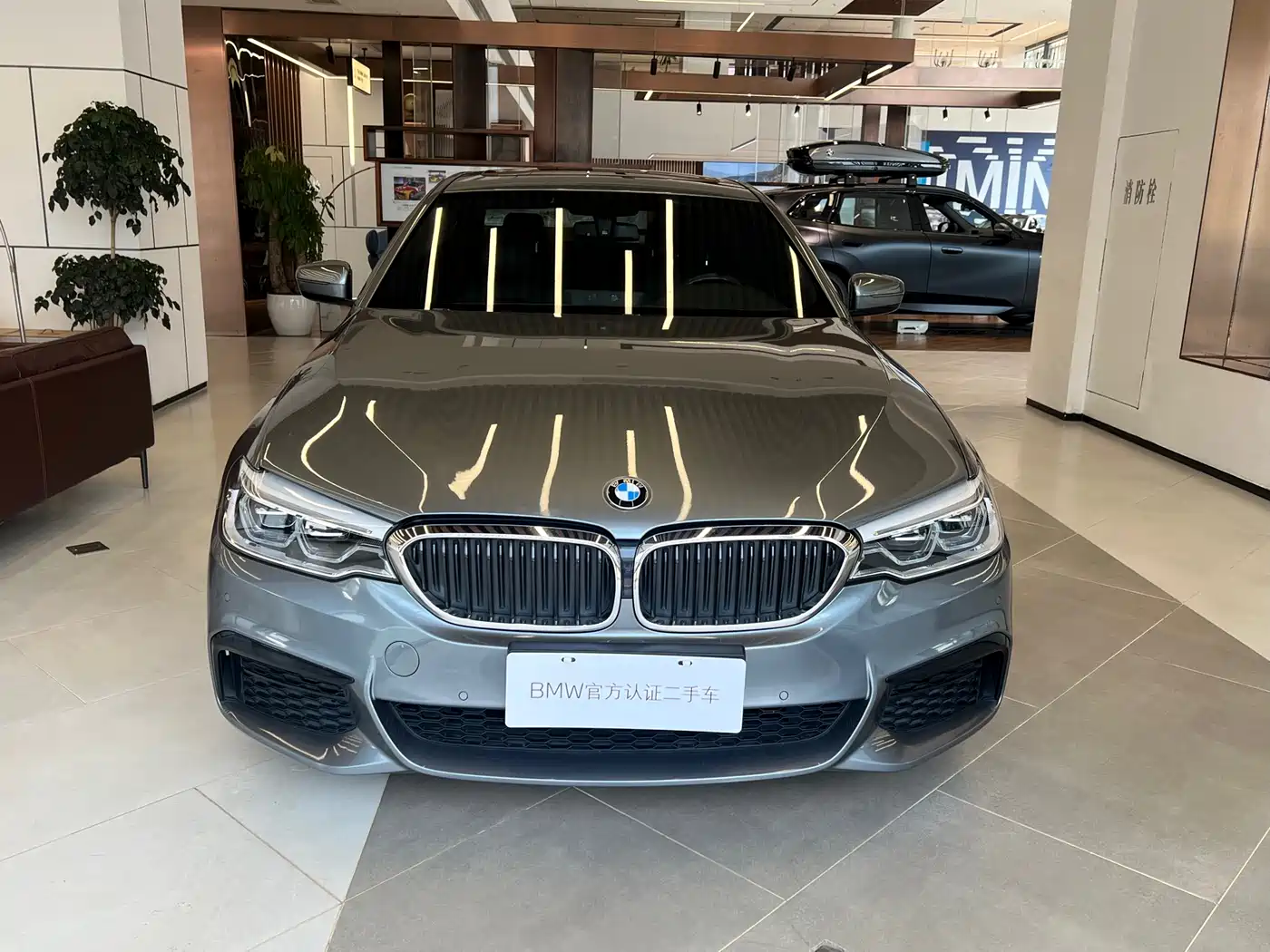 BMW 5 Series (Import) 2020 Model 525i M Sport Package фото 2