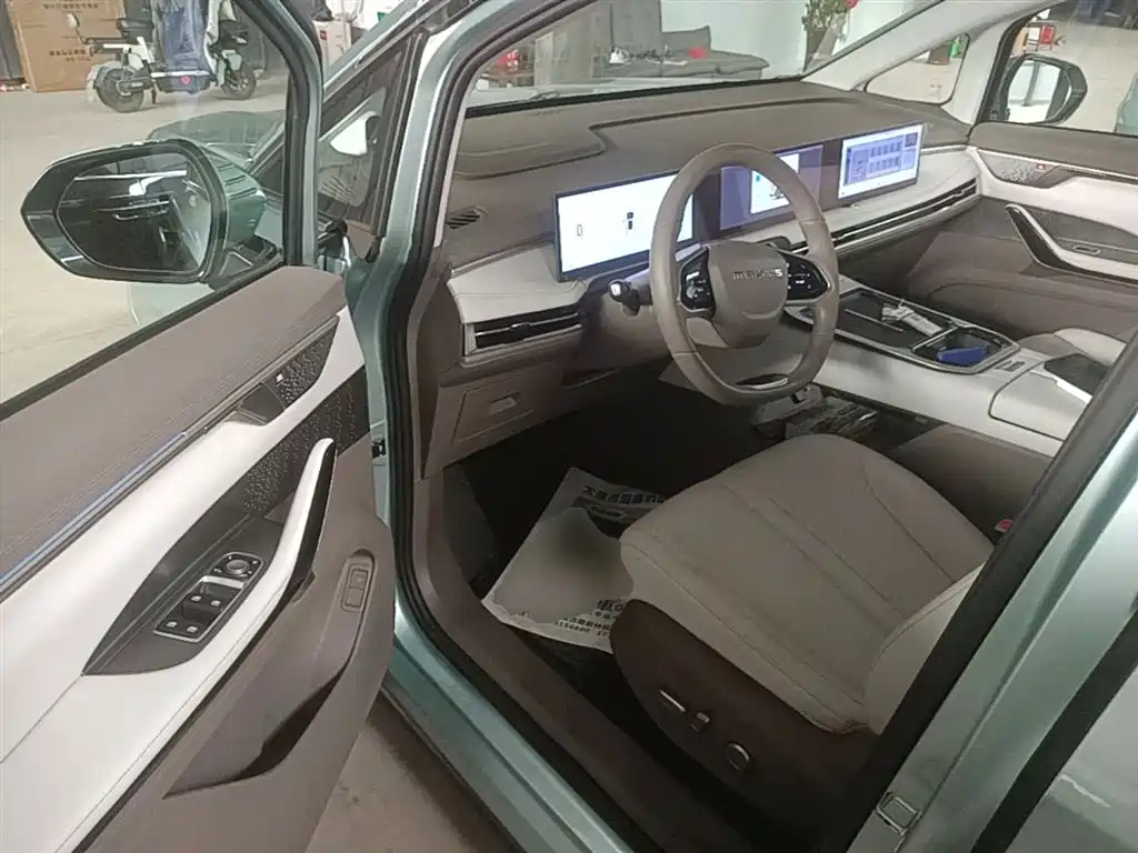 SAIC Maxus Dajia 7 2024 Model 605km Alpine Extended Range 6-Seater фото 16