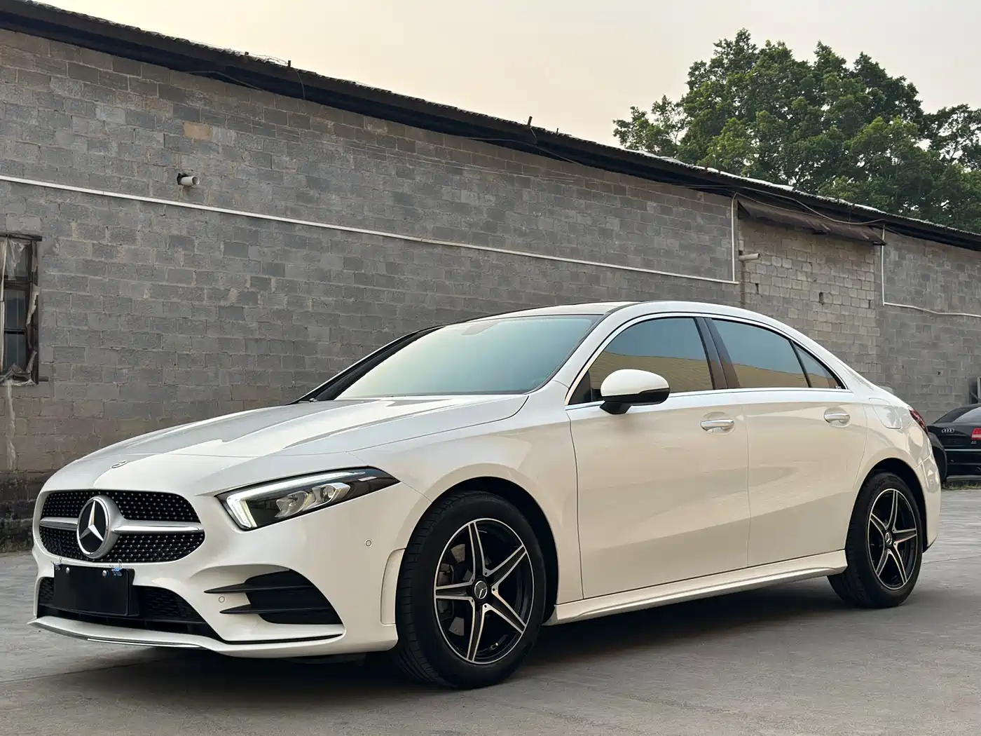 Mercedes-Benz A-Class 2021 A 200 L Sport Sedan Fashion Edition