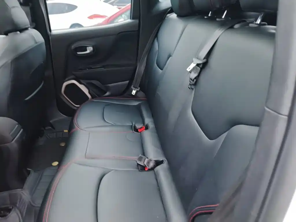 Jeep Renegade 2018 2018 Connected Large Screen Edition 180T Automatic High Energy